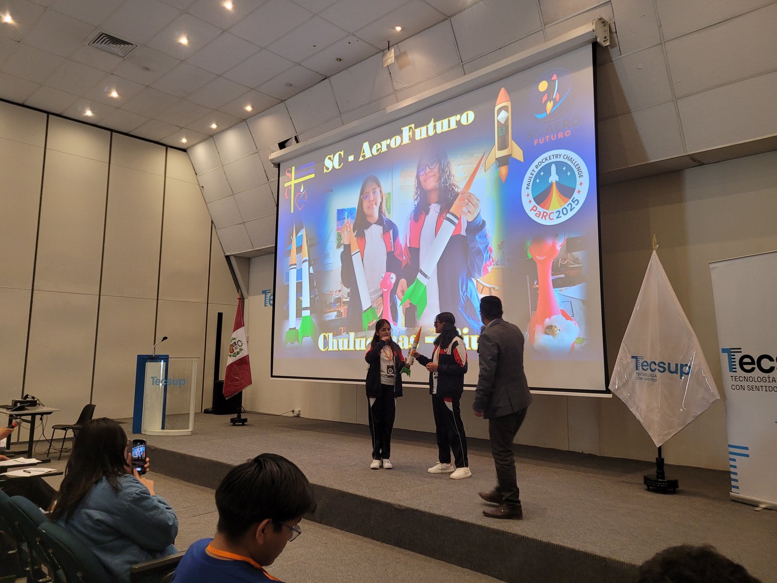 Equipos en el evento